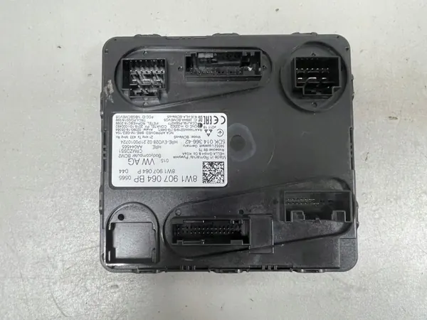 Module Confort d'occasion OEM 8W1907064BP pour Audi E-Tron image 2