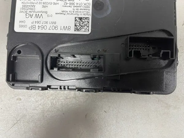 Module Confort d'occasion OEM 8W1907064BP pour Audi E-Tron image 4
