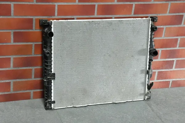 Radiador de agua BMW 5 G30 G31 6 G32 7 G11 G12 image 3