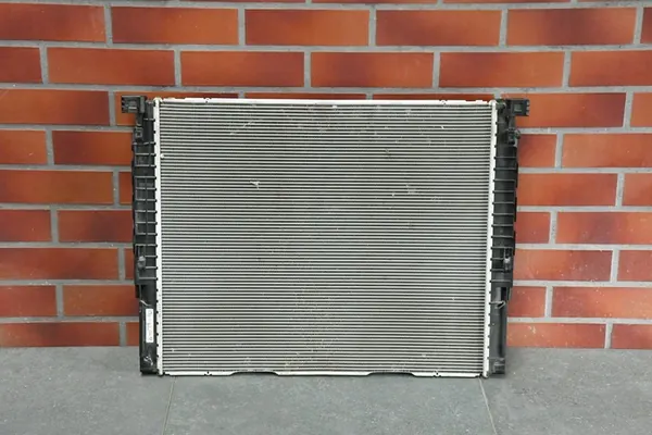 Radiador de agua BMW 5 G30 G31 6 G32 7 G11 G12 image 4