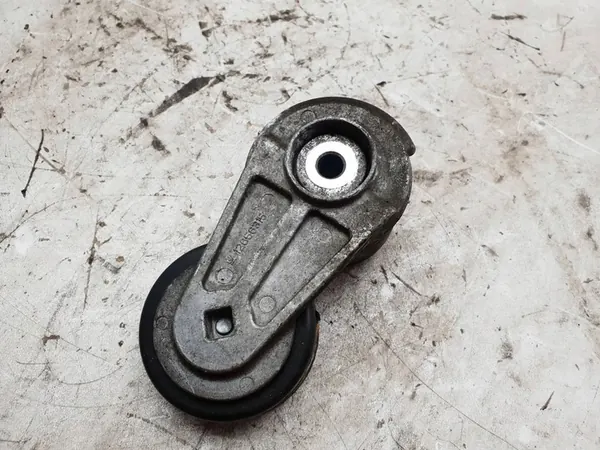 Opel Astra K 2016 Tensor de correia image 3