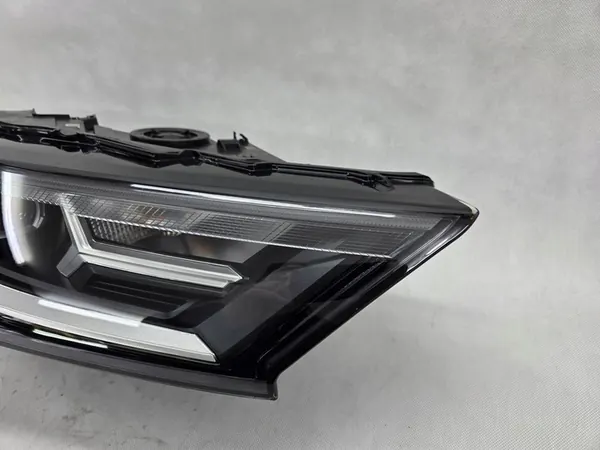 AUDI Q7 4M LIFT FAROL DIREITO LED 4M0941012B image 5