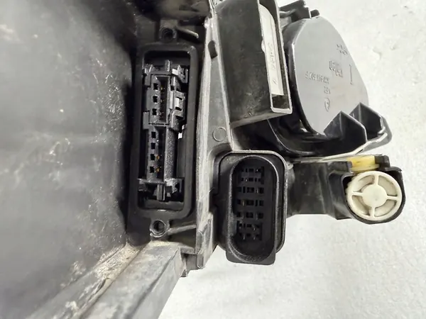 Vasen BI-XENON ajovalaisin Volkswagen PASSAT B6 89315535 image 6