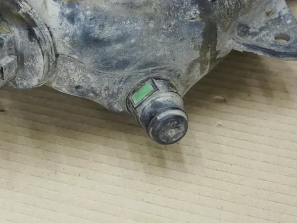 Tanque líquido DPF/FAP OEM para Citroen C4 C5 Peugeot image 3
