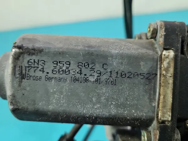 Elevador de vidro dianteiro direito VW Polo III 6N 12PIN 6N4837402J image 5