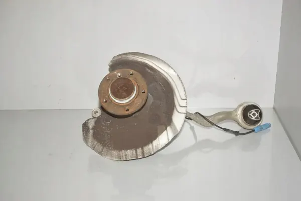 Moyeu Roue Avant Droit BMW X1 E84 OEM 6865144 image 3