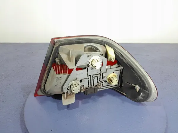 Linker Achterlicht Mercedes E W210 Lift Sedan A2108208164 image 6