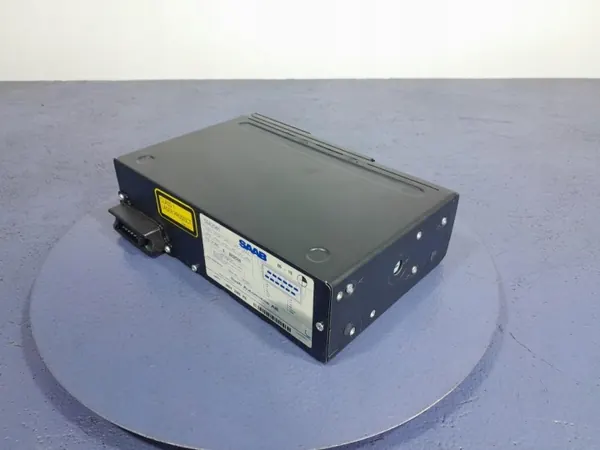 SAAB 9-5 I Leveur Changer CD OEM 5042585 image 5