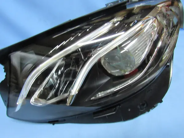 Linker Mercedes W213 Performance Pre-Facelift image 4