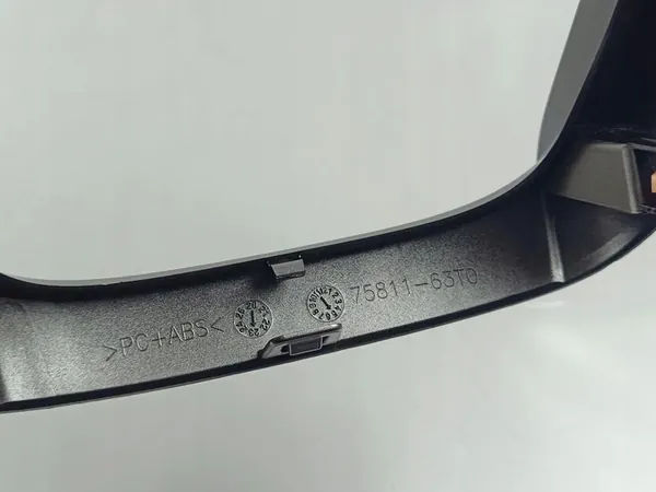 Moldura da alavanca de câmbio Suzuki SX4 S-Cross 2023 7581163T0 image 6