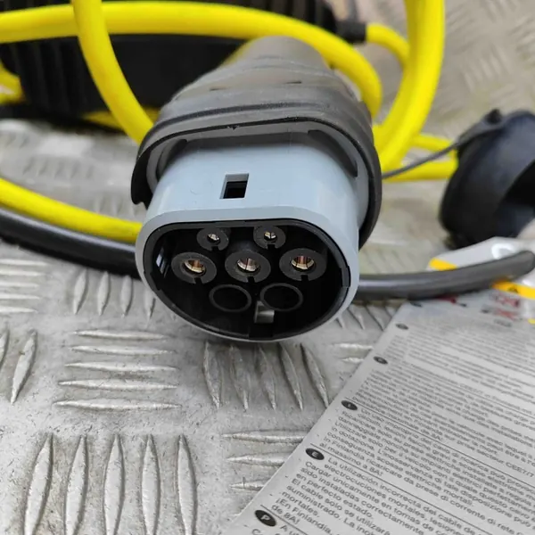 Câble de charge batterie VW OEM 22368722 Occasion image 6