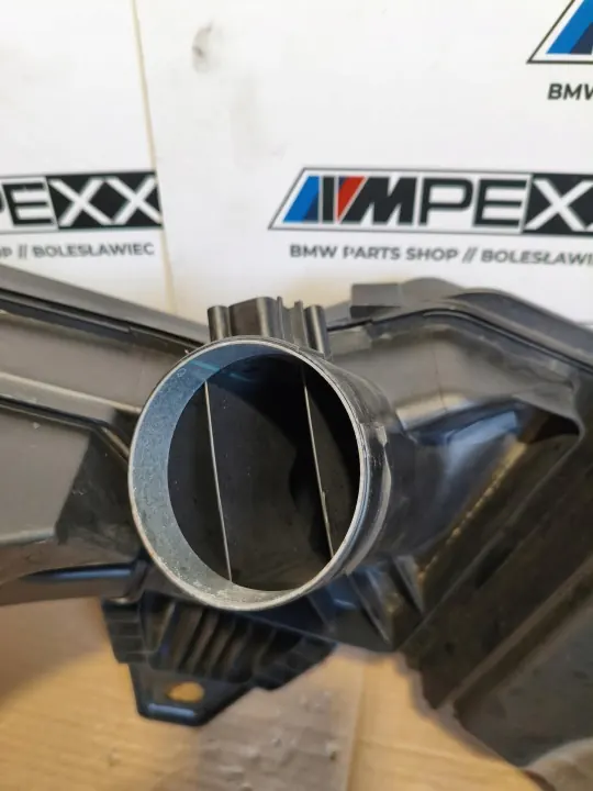 BMW Luchtfilterhuis OEM 8578650 - Gebruikt image 7