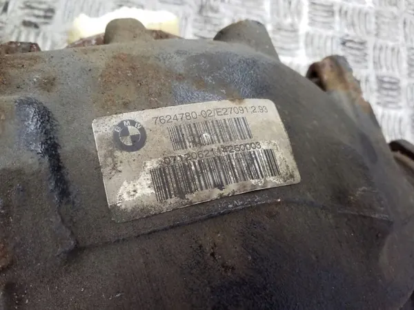 BMW 3 F30 F31 Bakre Differential 7624780 image 4