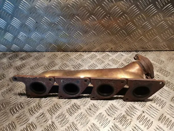 Mercedes-Benz S W221 Pakoputken keräin OEM A2731402109 image 3