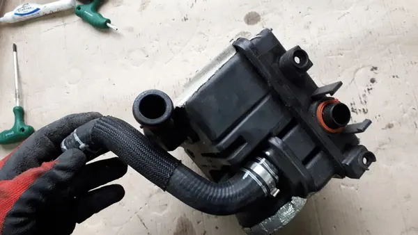 Öljyseparatori Audi S7 S6 4.0 TFSI image 7