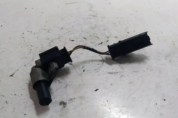 Vevaxelpositionssensor CITROËN C5 III 1.6L image 3