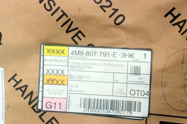Audi Q8 S-Line Heckstoßstange Links OEM 4M8807791E image 8