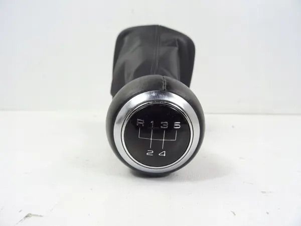 Audi A1 8X Manchon Levier Vitesse OEM 8P0863279A 2010-2018 image 6