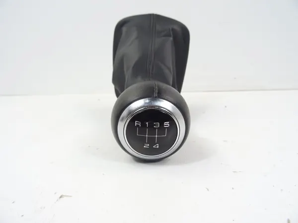 Audi A1 8X Manchon Levier Vitesse OEM 8P0863279A 2010-2018 image 7