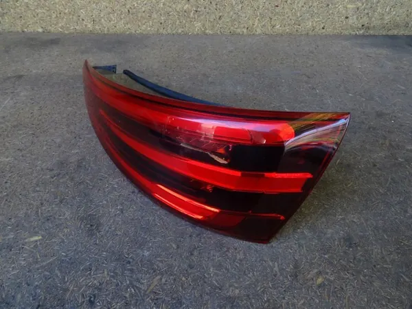 AUDI Q3 8U 11-14 Lámpara LED Trasera Derecha 8U0945094A image 2