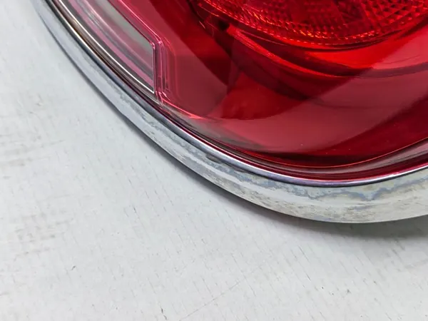 FIAT 500X Lámpara Trasera Derecha Cromo image 4