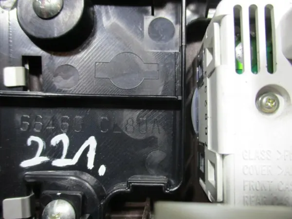 Cenicero Reloj Lift Infiniti FX35/45 OEM 66460-CL80A image 3