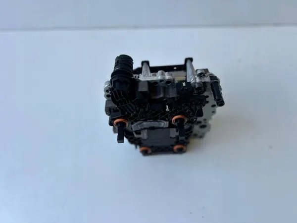 Méchatronique boîte manuelle Audi OE d'occasion OEM 0GC325025E image 4