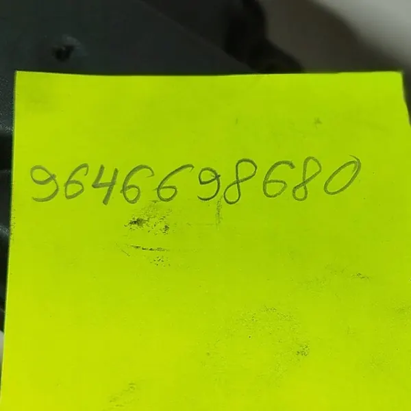 Tampa de válvula Ford Fusion 2003 image 8