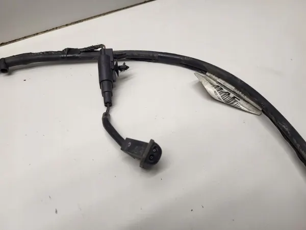 Tuyau de buse lave-glace Ford Focus OEM 4M5T14297 image 3