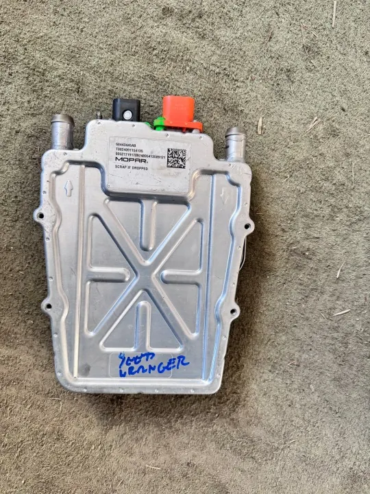 Chauffage batterie Jeep Wrangler JL 2.0T 4xe OEM 68443445AB image 5
