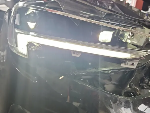 LED-remsa Strålkastare Höger OEM 1176.002.0180 Opel Insignia B image 2