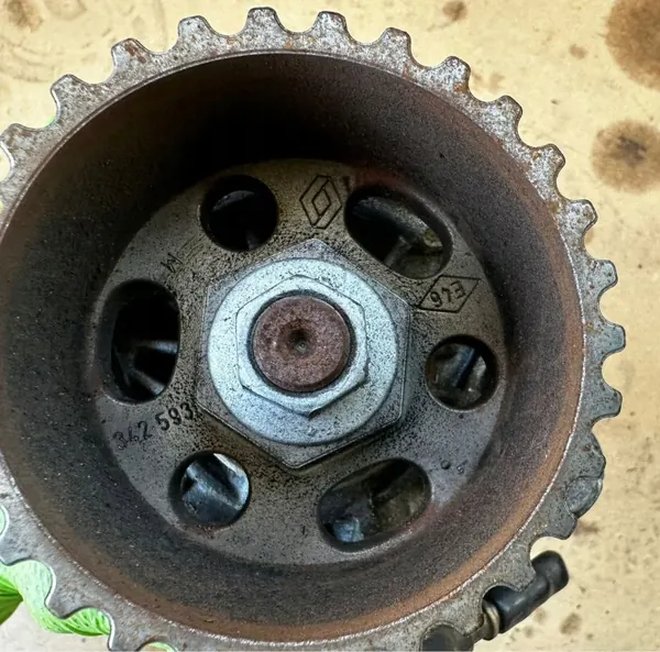 Nissan OE inspuitpomp OEM 8200821184 image 4
