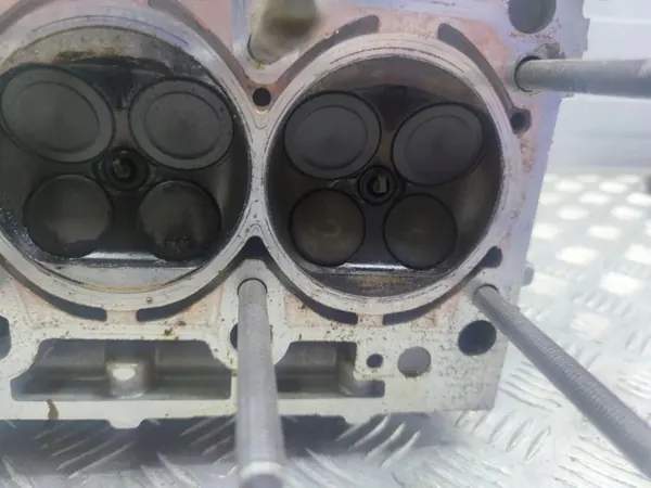 Cilinderkop Audi S4 B8 3.0 TFSI OEM 06E103403K image 8