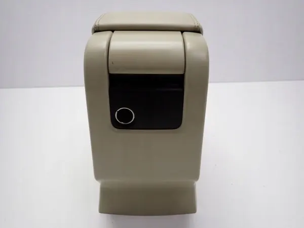 OEM 30755596 30755732 Volvo S60 II Accoudoir USB image 5