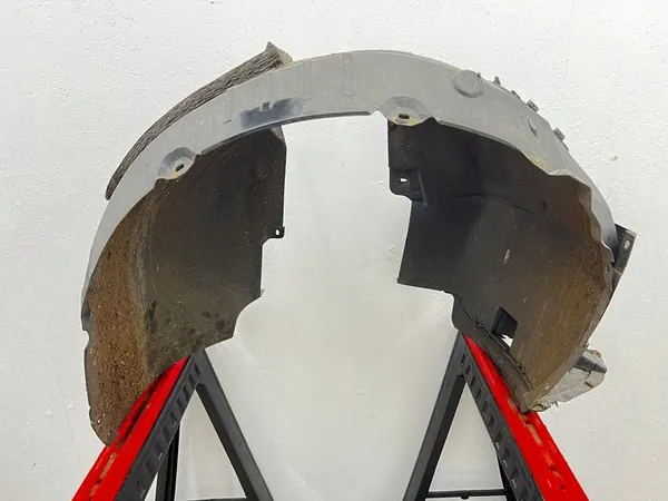 Front Right Wheel Arch VW Passat B8 3G0805970E image 2