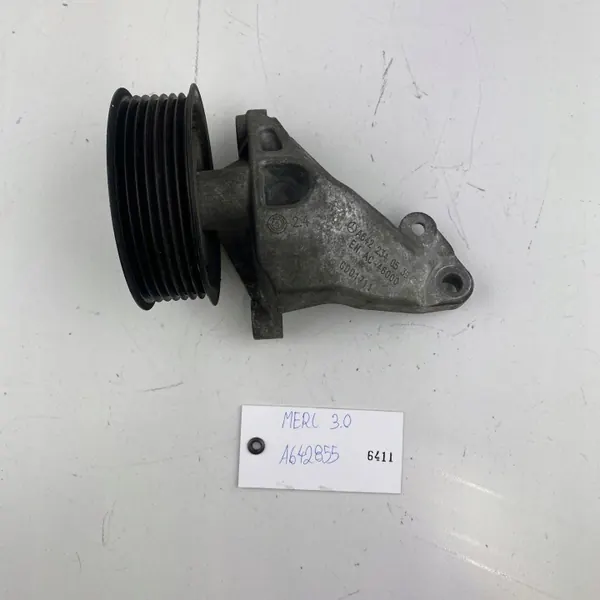 Kompressorträger + Riemenscheibe OEM A6422340539 Mercedes image 2