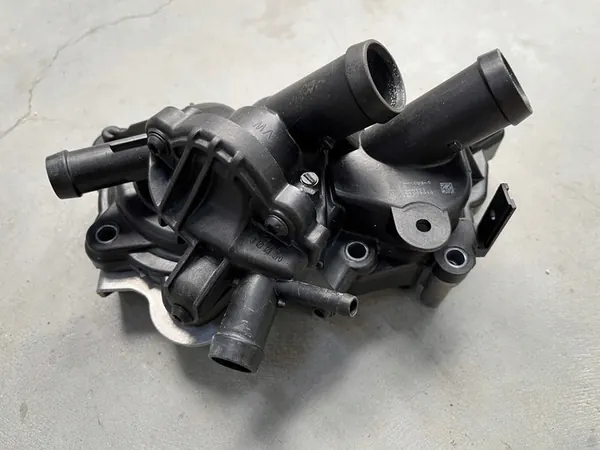 VW Audi Skoda Vattenpump image 3
