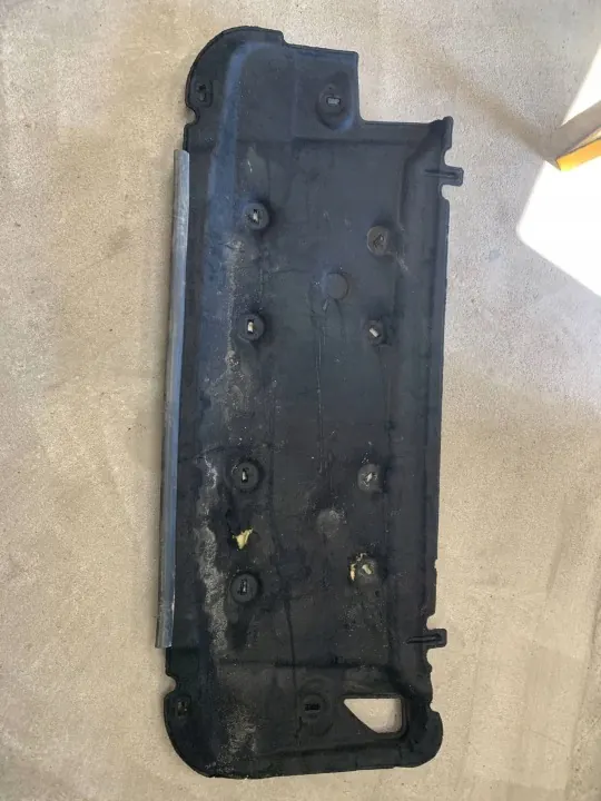 Isolation de capot moteur OEM BJ32-16738AG - Land Rover image 2