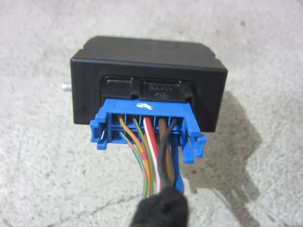 Module Commande Pompe Carburant BMW OEM 16149494391 image 6
