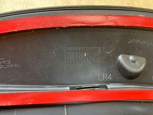 OEM 8K9853817A Moldura Trasera Izquierda Audi A4 B8 Allroad image 7