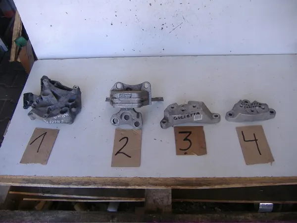 ALFA ROMEO GIULIETTA Moottorin Kiinnike image 3