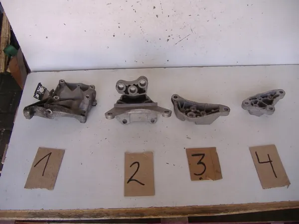 ALFA ROMEO GIULIETTA Moottorin Kiinnike image 4