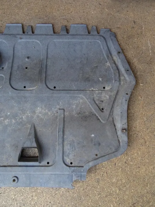 Motorplåt VW GOLF V R32 1K0825237P image 3