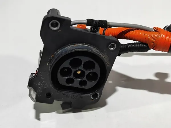 KIA CEED III Plug-in latauspistoke DH100-B0001 image 4
