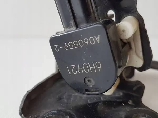 Sensor de suspensão pneumática dianteira Mitsubishi Outlander 2016 A0605592 image 2