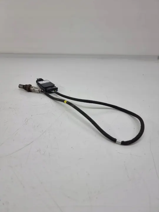 Sensor NOx MPLA-5J299-CC 0281008543 Usado image 3