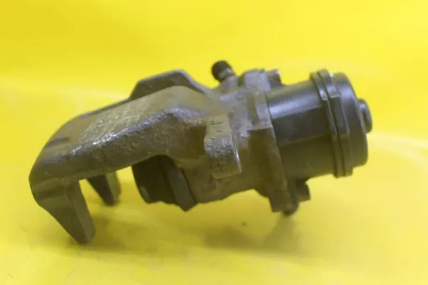 Jarrusatula takaoikea OEM 6443/A 8299 Audi image 9
