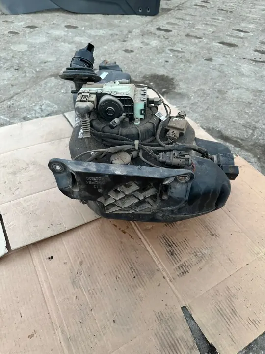 AdBlue-Tank mit Pumpe OEM 7N für Sharan II image 3