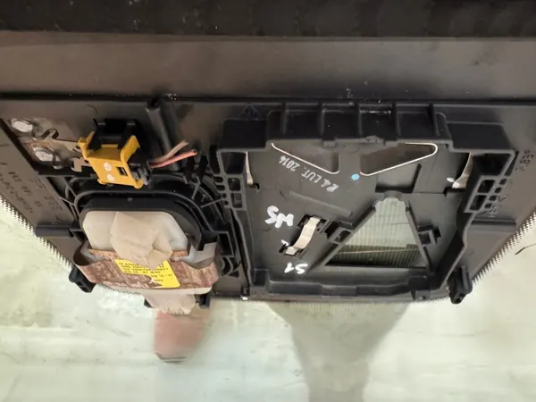 Mercedes W205 Cabrio Frontscheibe OEM 000000000000000671 image 5