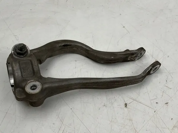Soporte inferior amortiguador Porsche Macan OEM 95B413038C image 4